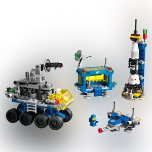 BNIB - Lego Micro Rocket Launchpad Limited Edition